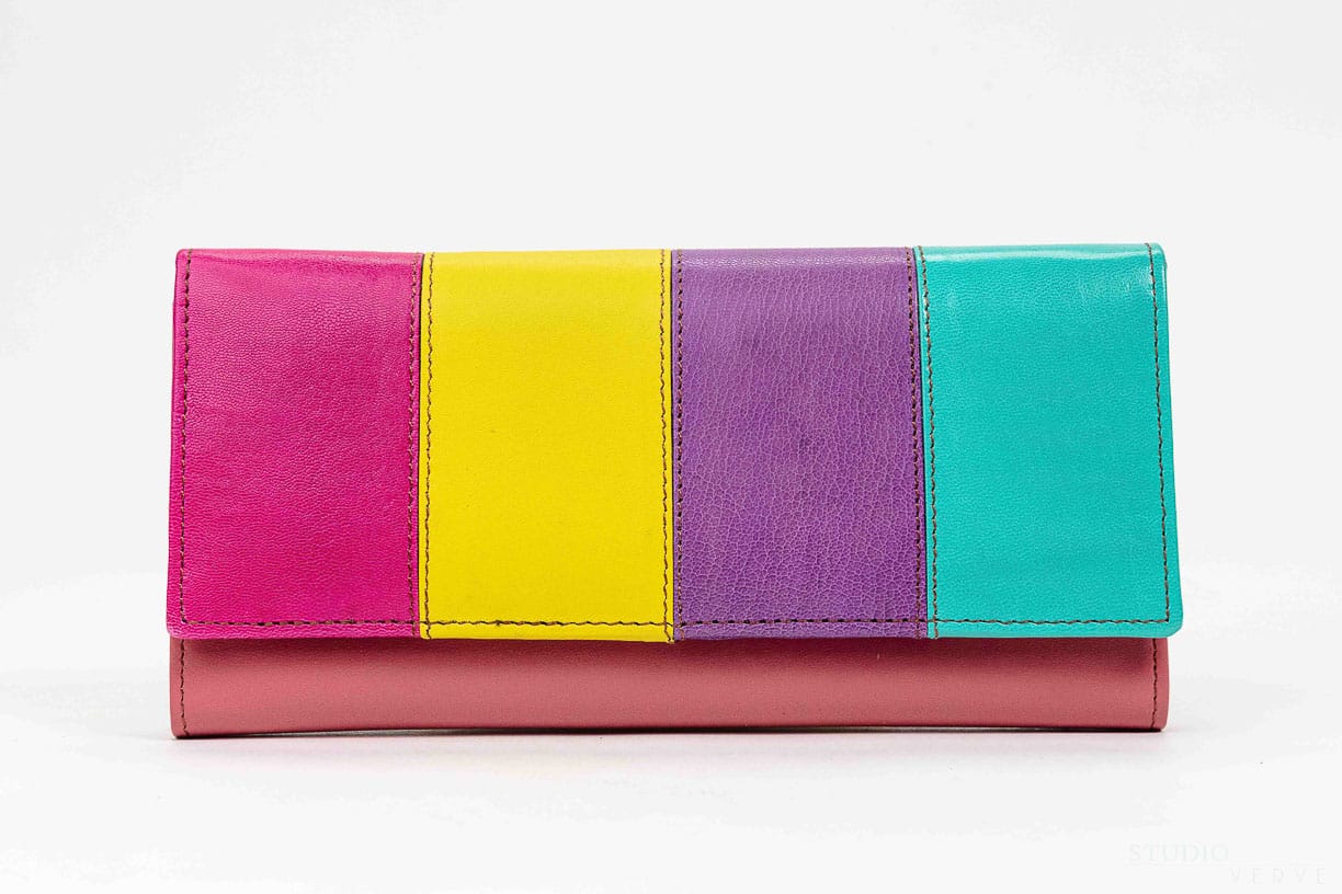 2024100093-02_Rainbow wallet_Kosaleather