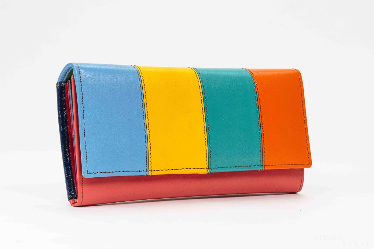 2024100094-01_Rainbow wallet_Kosaleather