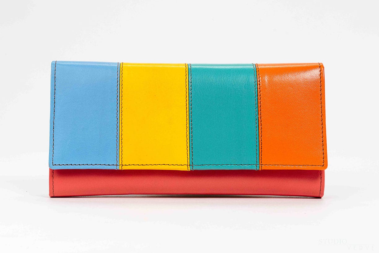 2024100094-02_Rainbow wallet_Kosaleather