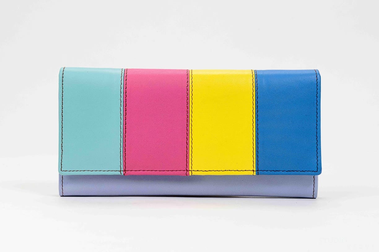 2024100096-01_Rainbow wallet_Kosaleather